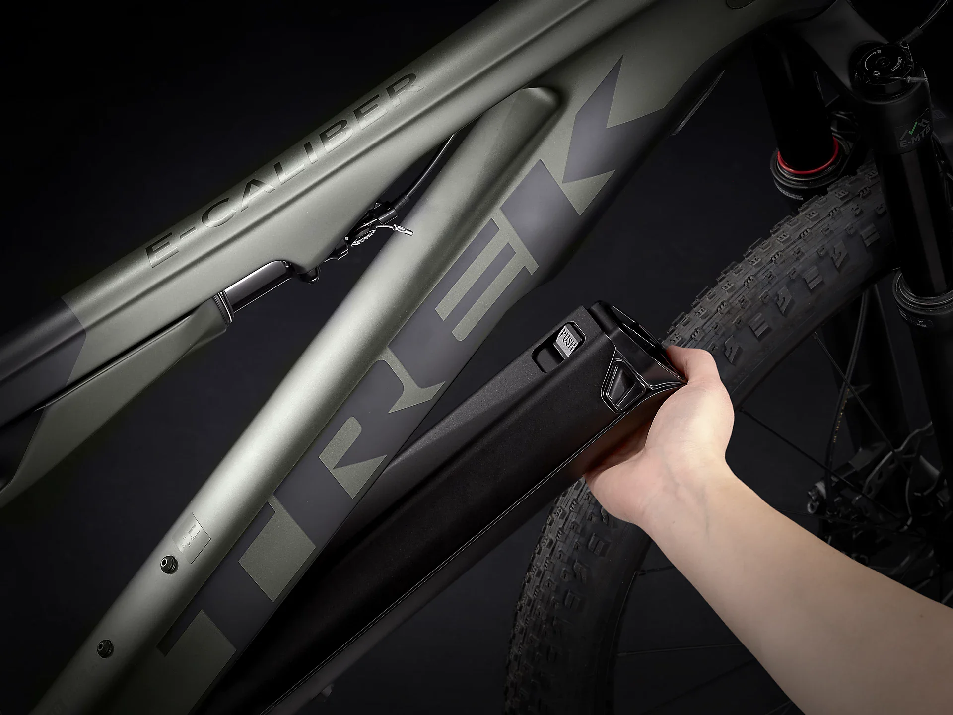 E-Caliber 9.6 Satin Lithium Grijs/Trek Zwart - Afbeelding 3